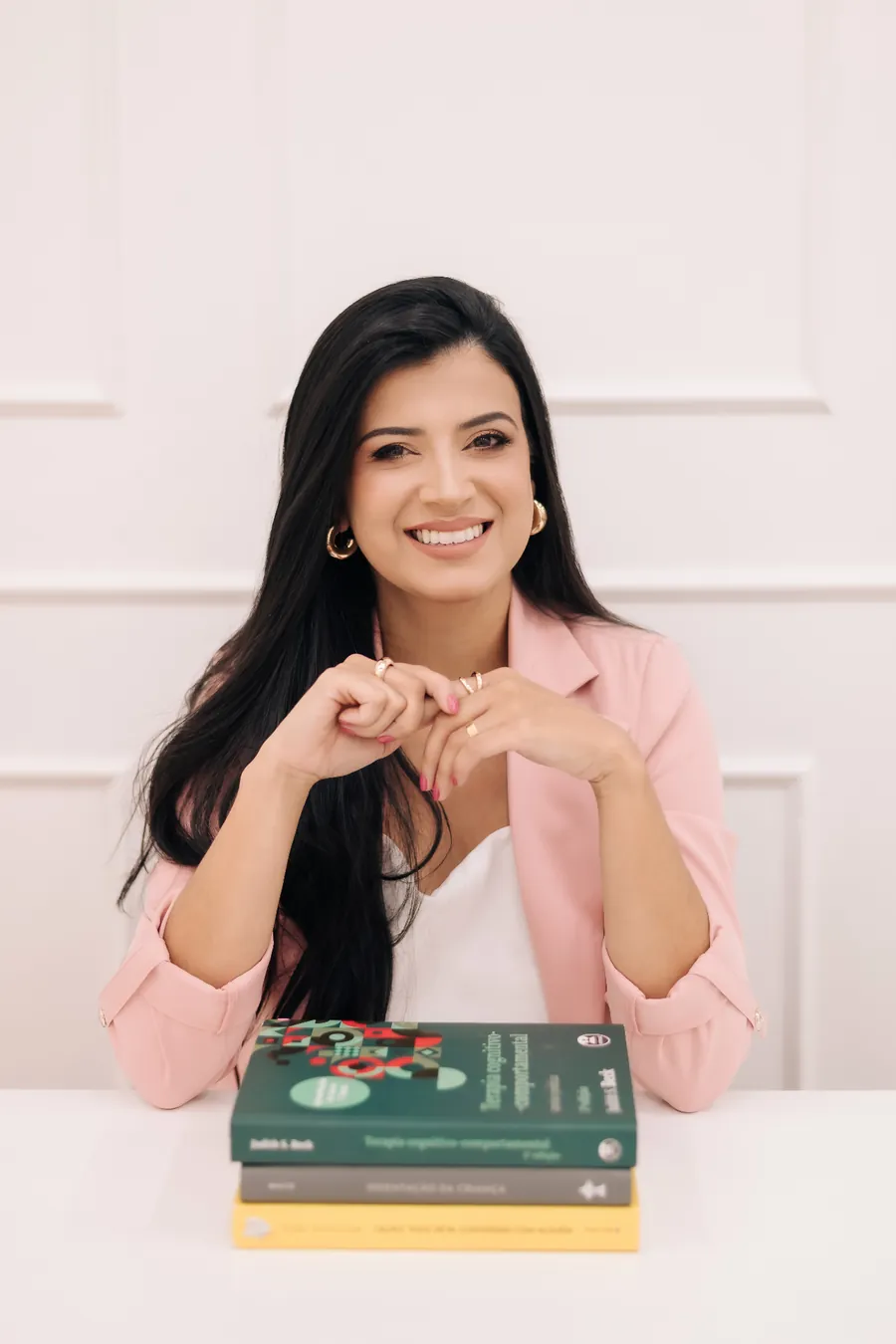 Retrato da Psicóloga Taiane Landgraf — CRP 06/231107, especialista em TCC